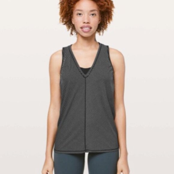 LULULEMON Circuit Crusher Tank Evolution Stripe Black Grey, Cut-out Back S/M - Picture 3 of 16